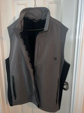 Ariat Gray and Black Softshell Men’s Vest